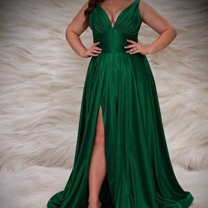 Elegant Green Evening Gown
